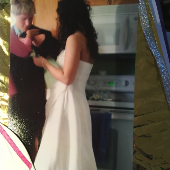 Prom or wedding dress - Picture 5 of 6